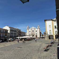 Giraldo Square in Evora. The square and buildings date from 16th century