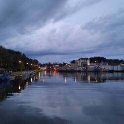 Ruhiges Wasser, keiner unterwegs aus wir...