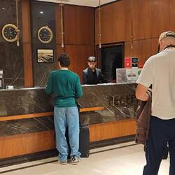 Einchecken um 2 Uhr 😔