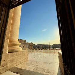 Blick aus dem Petersdom