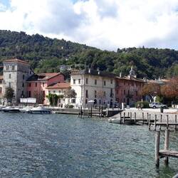 Pella. Waterfront and town.
