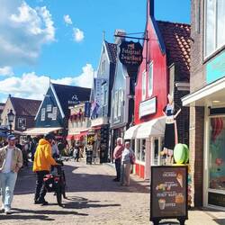 Volendam, irgendwie war uns vorher nicht klar, was da auf uns zukommt.