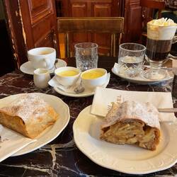 Apfelstrudel & vanilla sauce - Yum!