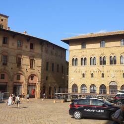 Die Piazza von Volterra
