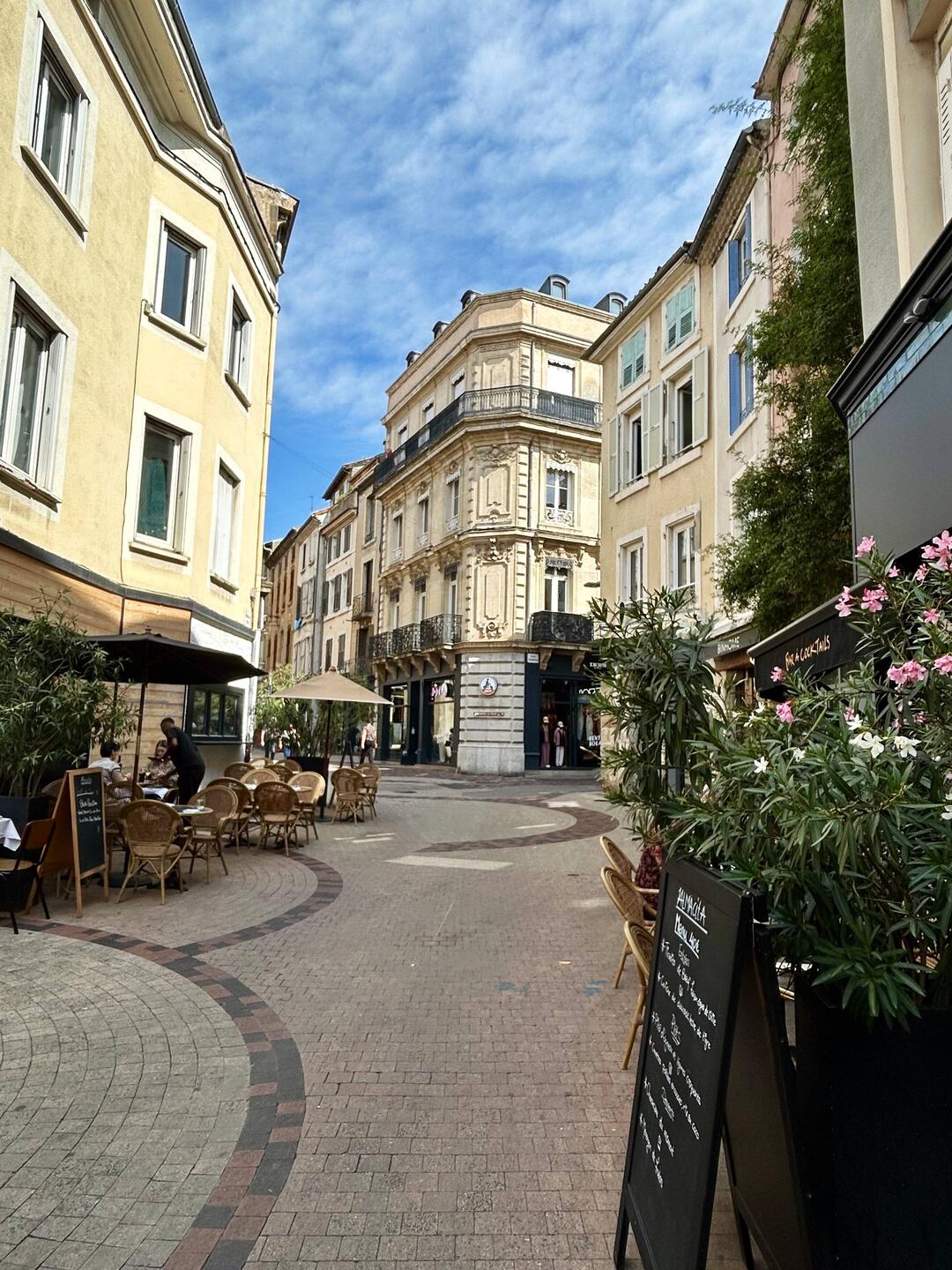 Valence 🌞