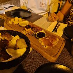 Lokali Spezialitäte gniesse 😋