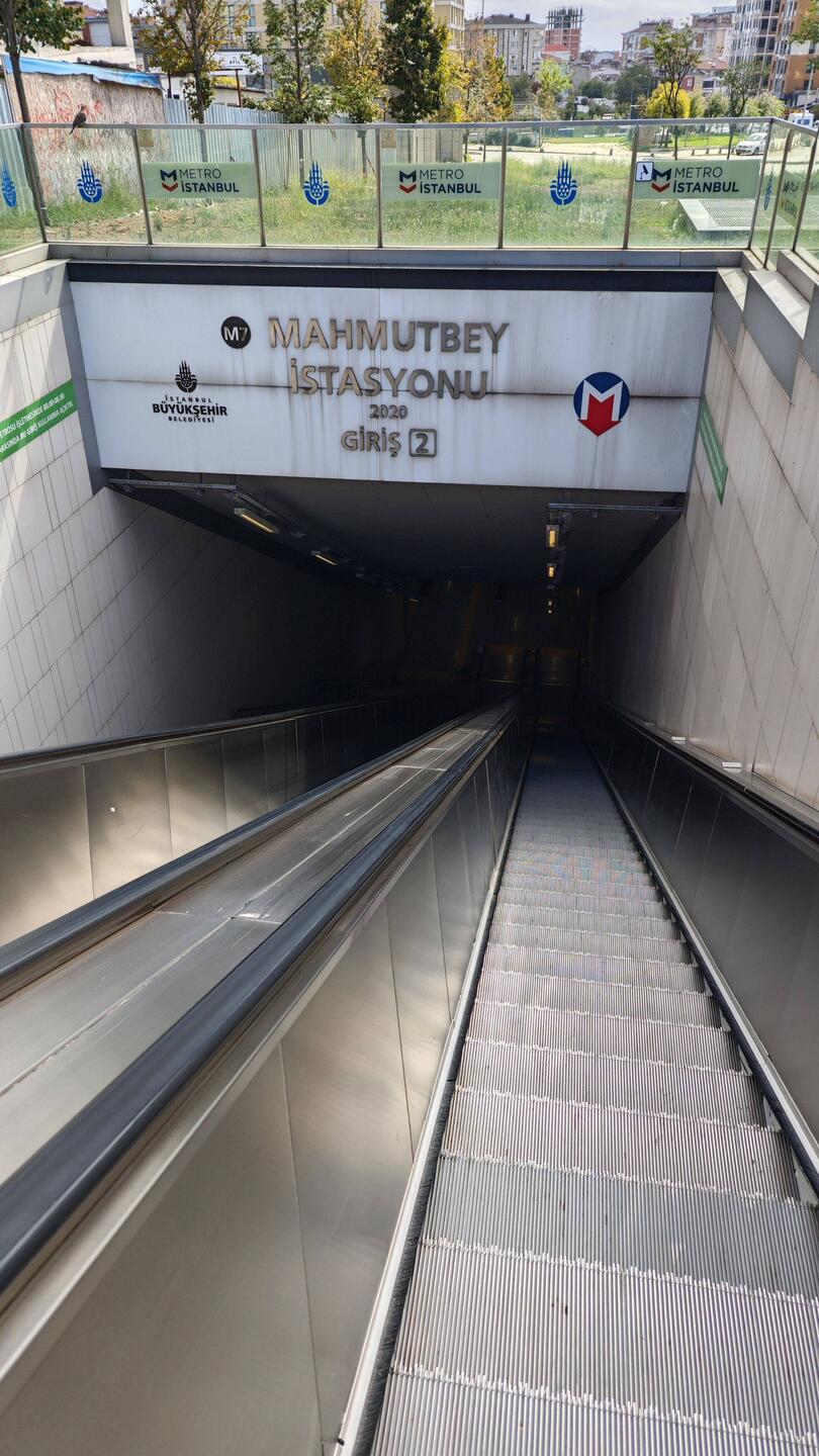 Metro - Station Mahmutbey