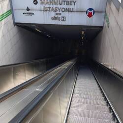 Metro - Station Mahmutbey