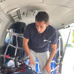 Dans l'avion pour Papeete