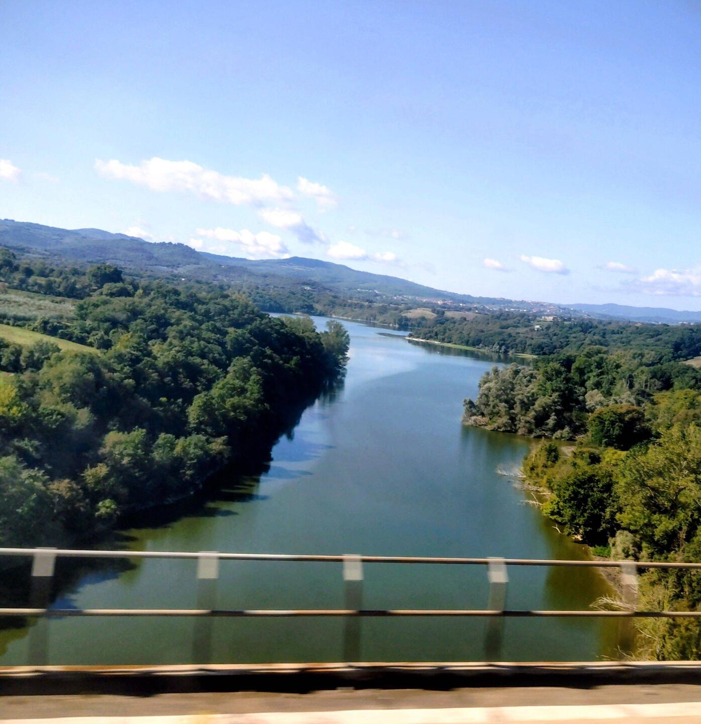 mit 250km/h über den Arno