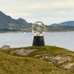 Arctic Circle Marker