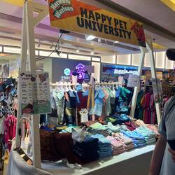 Ein Stand für Katzenkleidung 🙈