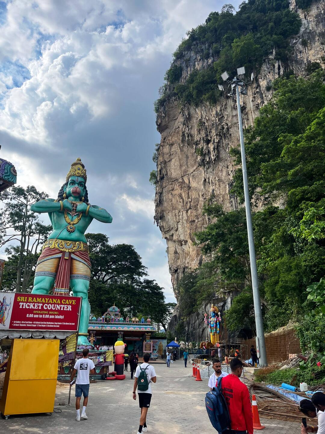Falscher Tempel 😅 Ramayana Cave