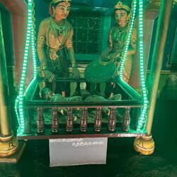 TWINS LAKSHMAN AND SATHRUGAN ARE BORN TO SUMITRA.