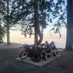 Abendessen am Miracle-Beach