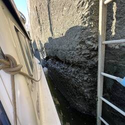 The wall in lock E11 is pretty rough.