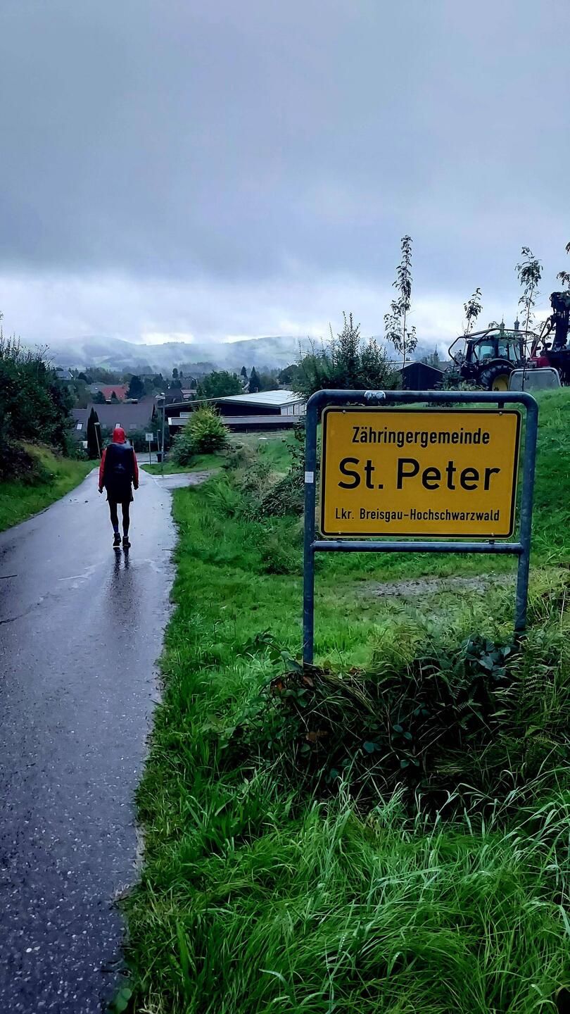 Vom Zeltplatz ging es direkt nach St. Peter rein...