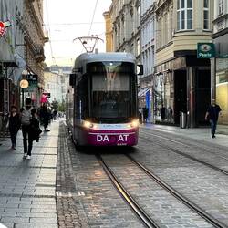 Straßenbahn ist auch dabei