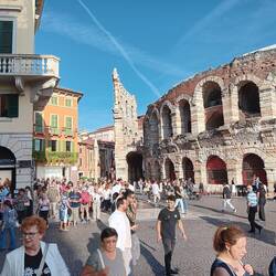 Verona plaza , Coliseum in the center. The Ala (wing) on the left