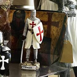 The Templar signature attire.