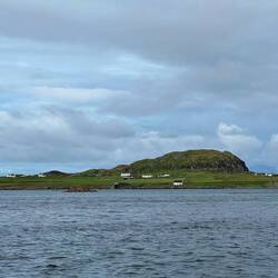 Isle of Mull vom Boot aus auf dem Weg zur Isle of Staffa