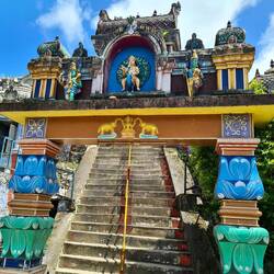 Der Eingang zum Tempel