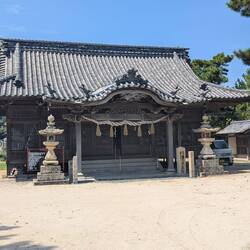 Shrines are found in many out of the way places