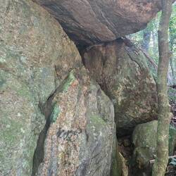 Quarz in Granit eingeschlossen. Alle Berge in Rio