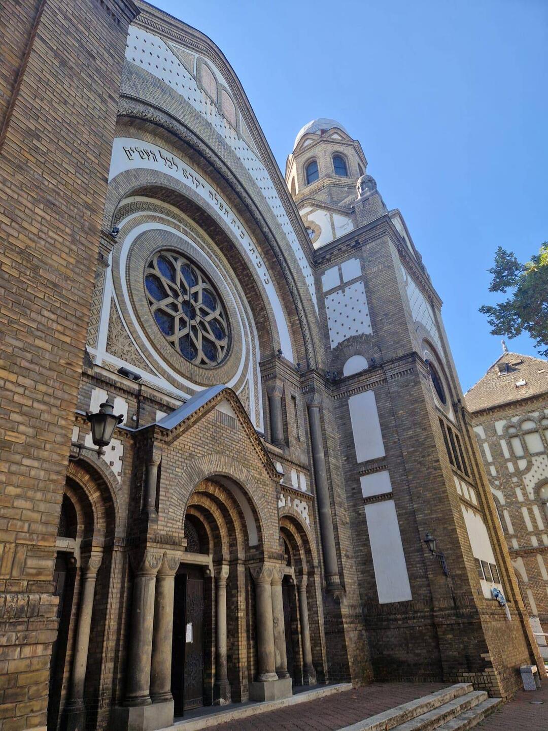 Die alte Synagoge, heute ein Veranstaltungszentrum