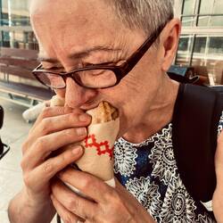 Es gibt eine Art griechisches KFC...