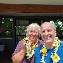 Mit Blumen begrüßt