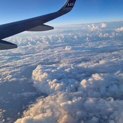 Fluffy clouds !🤣