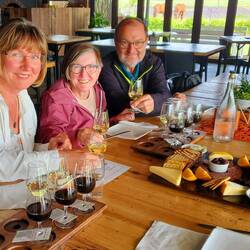 Weinverkostung im Weingut Darling