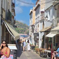 Street down to beach