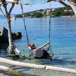 D Nadine vou i ihrem Elemänt