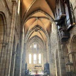 Nach Stadtbrand 1081 liess Bischof Otto I. den Dom wieder aufbauen, 1185 erneut zT niedergebrannt