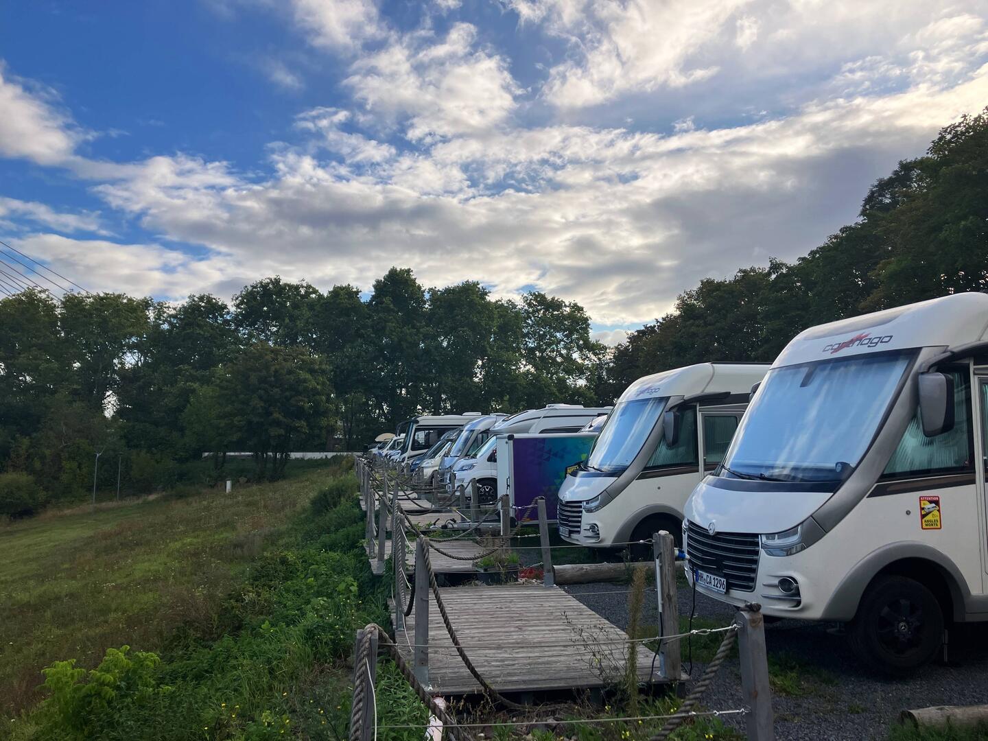 Den hübschen Stellplatz verlassen wir ungern.