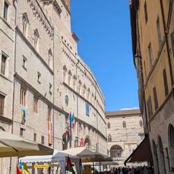 Hier ist das historische und auch touristische Zentrum von Perugia