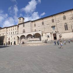 Die Basilika di San Lorenzo