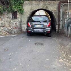Randnotiz: die Praxis stellt die Fahrschüler in Italien vor besondere Herausforderungen