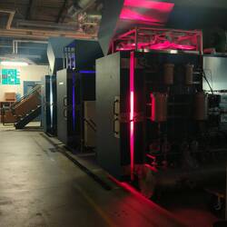 Hypobaric chambers. Die Tür wiegt allein eine Tonne