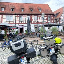 Angekommen: Hotel "Zu den drei Kronen"