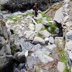 Bachüberquerungen bleiben nicht aus.