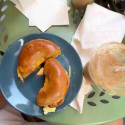 Breakfast Bagels