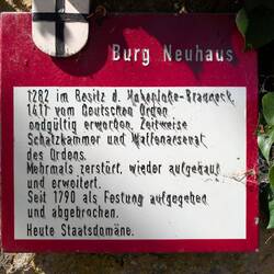 ... Burg Neuhaus