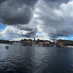 Waaaaaiiiiiit a minute....