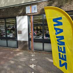 Hier verläuft die Grenze durch einen Laden