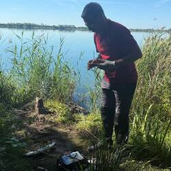 Joli brochet relâché juste après par le pêcheur