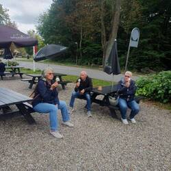 Auf dem Rückweg noch ein Eis