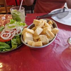 Frittierte Maniokwurzel